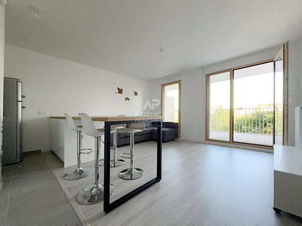 Appartement Poissy 3 pièce(s) meublés de 60.49 m2 Loyer 1 375 €/mois charges comprises **  - Référence  9050