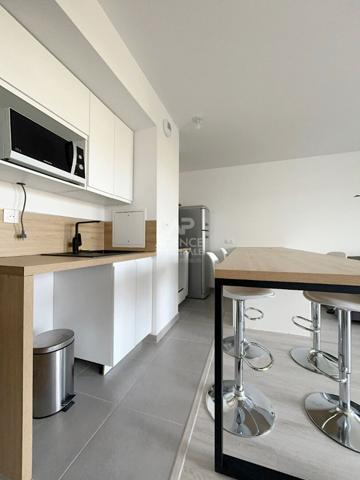 Appartement Poissy 3 pièce(s) meublés de 60.49 m2 Loyer 1 375 €/mois charges comprises **  - Référence  9050