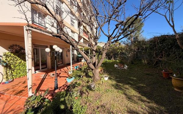 Appartement à vendre    3 pièces • 65 m2 Nice