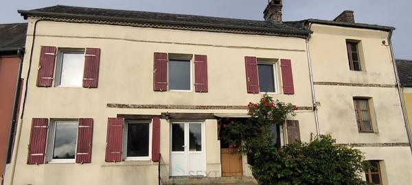 Ensemble de 2 maisons à rénover avec petit jardin