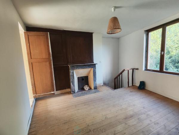 Ensemble de 2 maisons à rénover avec petit jardin