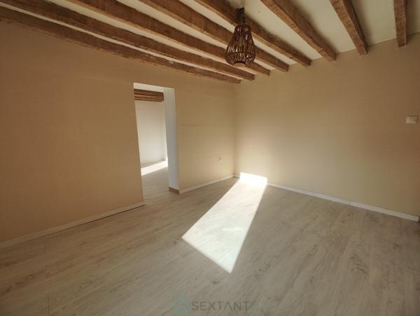 Ensemble de 2 maisons à rénover avec petit jardin