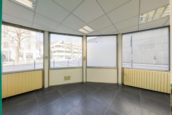 Local · Vente Grenoble (38000) 3 pièces · 53m²