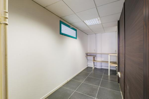 Local · Vente Grenoble (38000) 3 pièces · 53m²