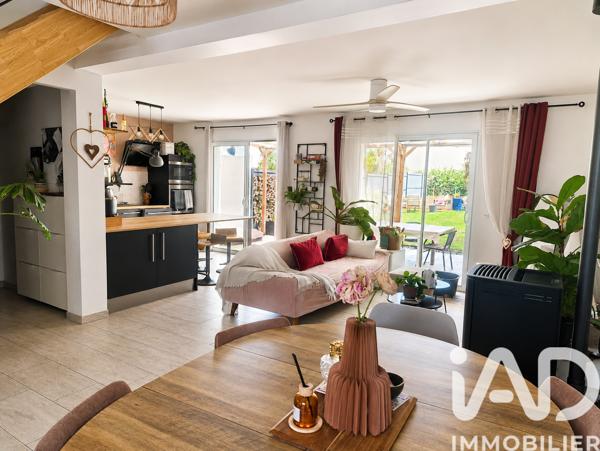 Maison à vendre 4 pièces 90 m² Saint-Léger-les-Vignes