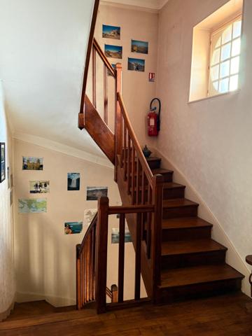 Maison de 136 m2, 4 ch, garage et terrain.