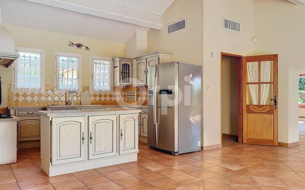 Maison à vendre    6 pièces •  Draguignan