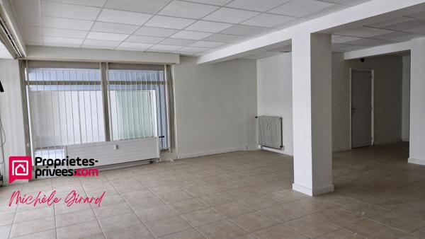LE COTEAU  -  MURS COMMERCIAUX LIBRES, LOCAL 255 m²