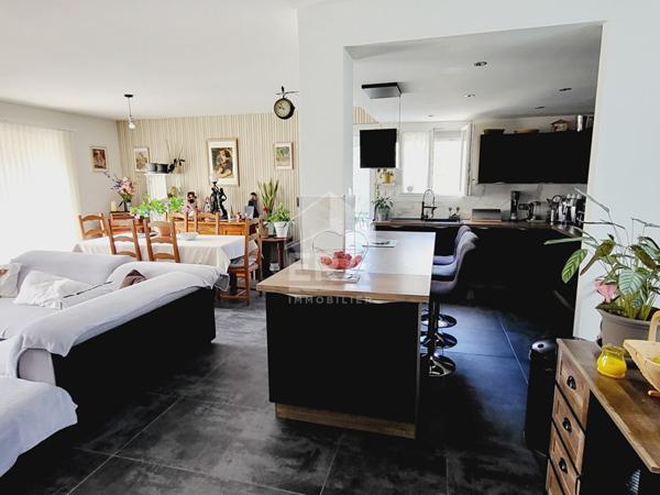 Maison Château Arnoux + Dépendances et garage en Zone artisanale, Château Arnoux 5 pièce(s) 92 m2