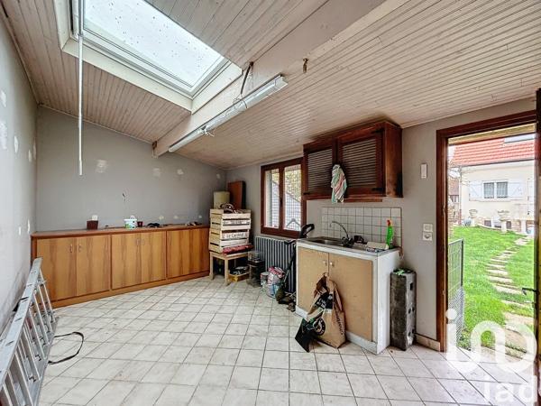 Maison traditionnelle 6 pièces de 165 m² à Montigny-lès-Cormeilles (95370)