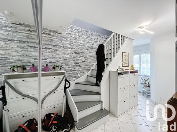 Maison traditionnelle 6 pièces de 165 m² à Montigny-lès-Cormeilles (95370)