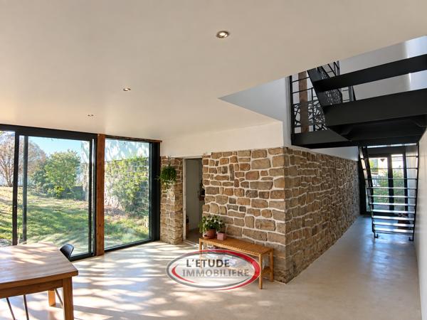 Sainte-Luce-Sur-Loire : Spacieuse et lumineuse maison familiale proche du bourg avec jardin arboré