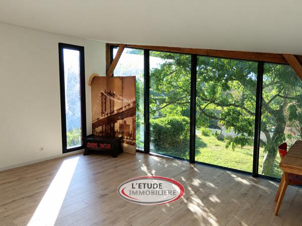 Sainte-Luce-Sur-Loire : Spacieuse et lumineuse maison familiale proche du bourg avec jardin arboré