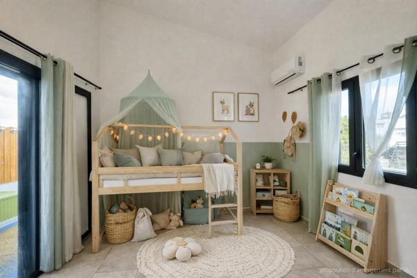 Belle maison de plain-pied avec piscine