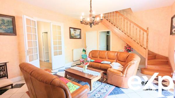 Maison de caractère avec appartement indépendant et jardin soigné