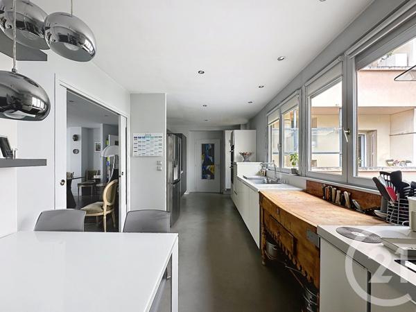 Appartement F5 à vendre  5 pièces - 152,04 m 2   LYON  - 69006