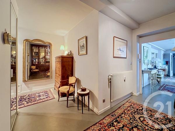 Appartement F5 à vendre  5 pièces - 152,04 m 2   LYON  - 69006