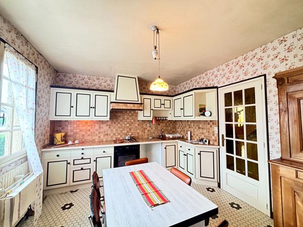NOUVEAU - Maison centre Bruz - terrain 680m² - 4 chambres - sous-sol complet
