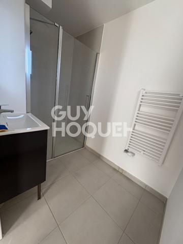 LOCATION : appartement T3 (75 m²) à CLERMONT