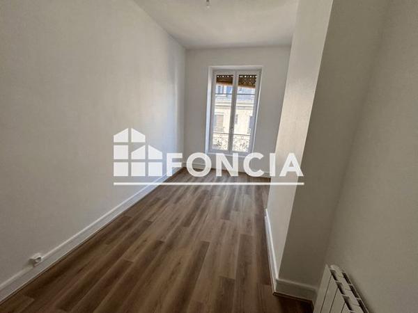 Location Appartement 2 pièces 44 m² - 62 RUE CHEVREUL Lyon 69007