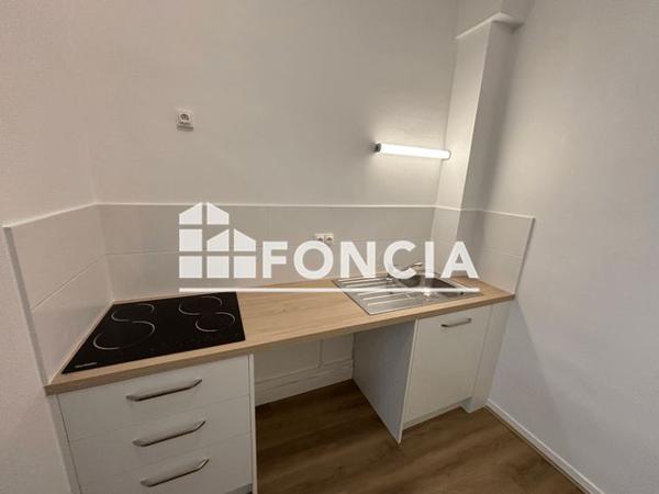 Location Appartement 2 pièces 44 m² - 62 RUE CHEVREUL Lyon 69007