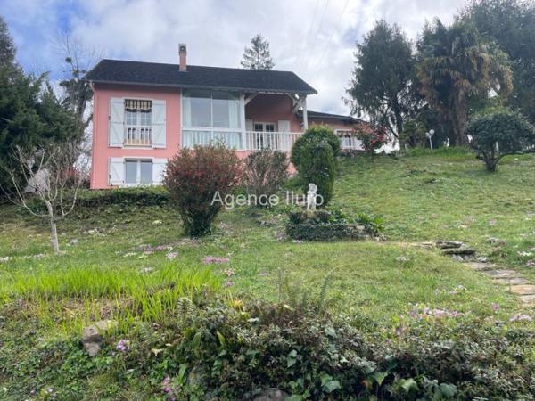 Maison - Proximite oloron-sainte-marie - Réf.:205389 PROXIMITE OLORON - CHARMANTE MAISON D'HABITATION TYPE T5 AVEC GRAND TERRAIN PAYSAGER ET SOUS-SOL -