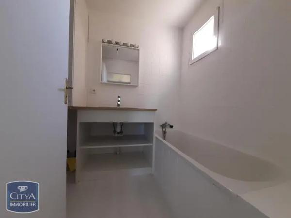 Appartement à louer 1 pièce 30.11m² Héricourt (70400)