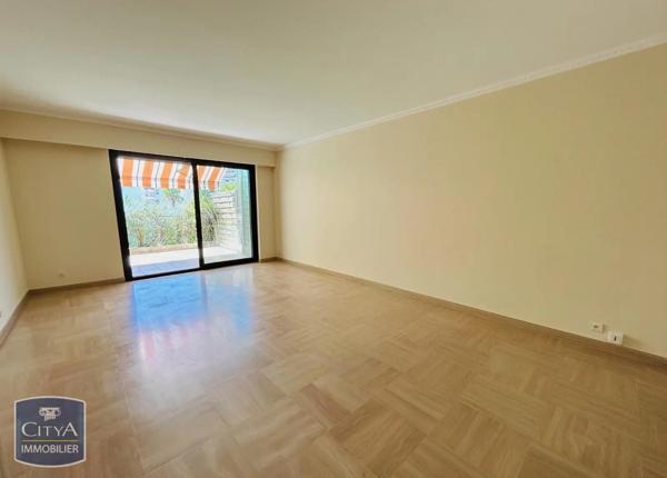 Appartement à louer 2 pièces 55.41m² Cannes (06400)