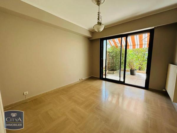 Appartement à louer 2 pièces 55.41m² Cannes (06400)