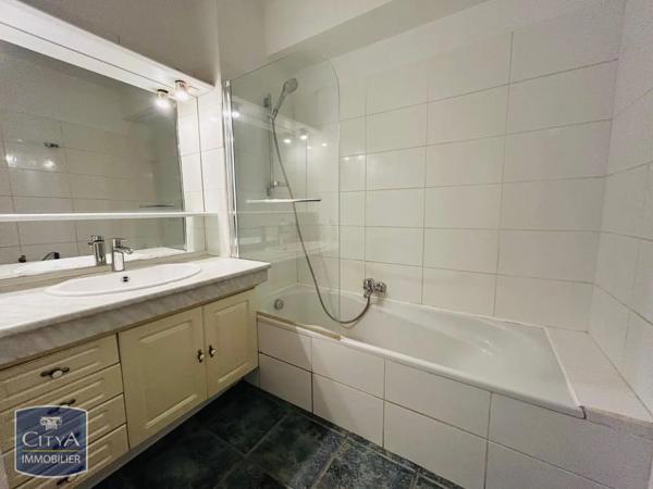 Appartement à louer 2 pièces 55.41m² Cannes (06400)