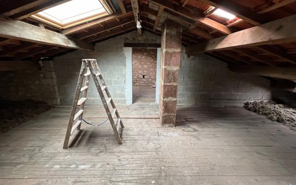 Maison à vendre    4 pièces •  Saintes