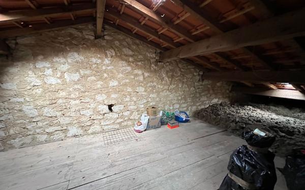 Maison à vendre    4 pièces •  Saintes