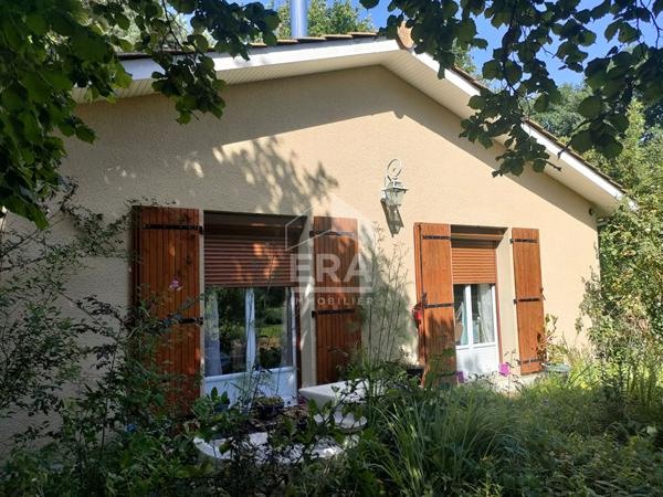 Maison 3 pièces à vendre à Saint Savin - Terrain de 18 785 m²