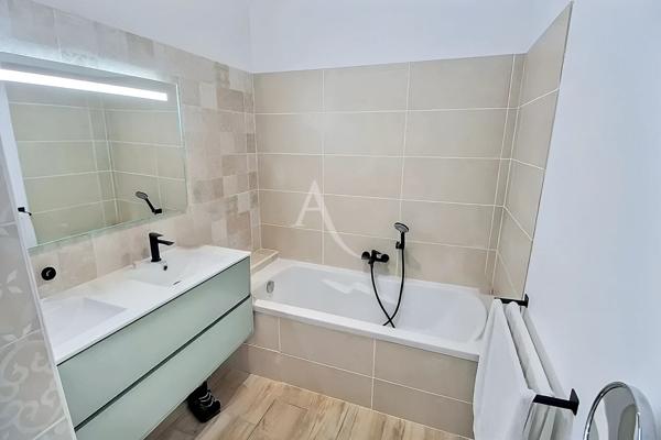 À VENDRE VILLA RÉCENTE DE 100 M² TYPE F4 SUR TERRAIN 2 FACES