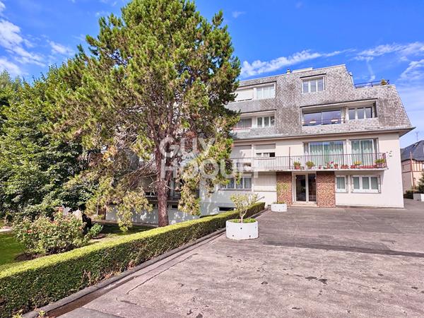 DEAUVLLE, APPARTEMENT 3 PIÈCES A VENDRE AVEC BALCON, PK ET CAVE !