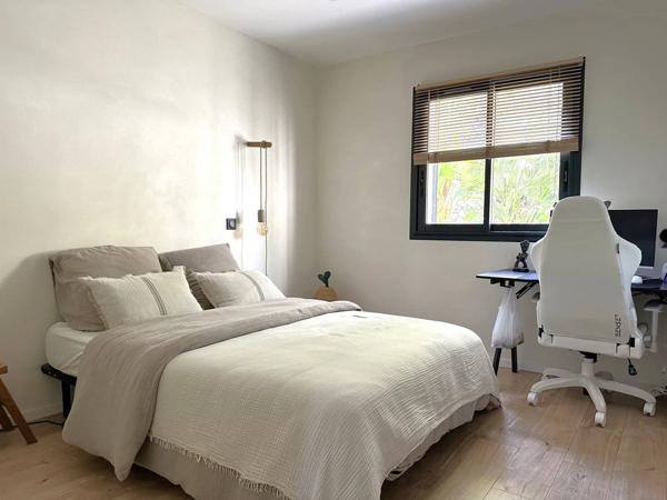 Belle Maison Familiale en deux appartements T4 – 220 m² habitables Piscine – Jardin exotique – Stationnements – Quartier Quatre Chemins des Routes