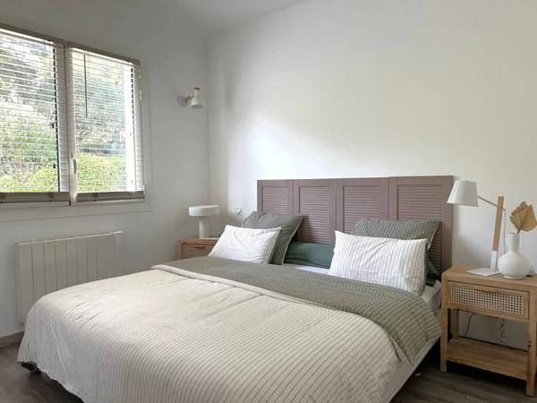 Belle Maison Familiale en deux appartements T4 – 220 m² habitables Piscine – Jardin exotique – Stationnements – Quartier Quatre Chemins des Routes