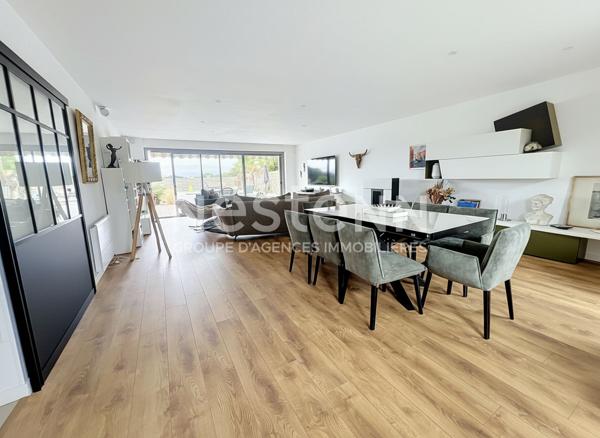 Maison rénovée prestations haut de gamme - Plérin couvran