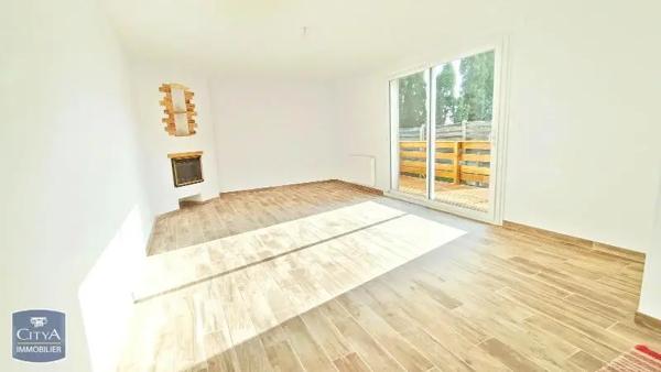 Maison à louer 4 pièces 104.15m² Villespy (11170)