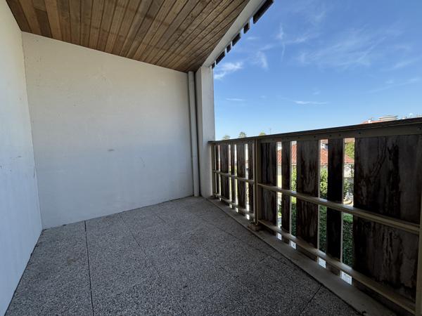 Appartement 2 pièces de 44 m² avec terrasse et parking Bayonne Saint Léon