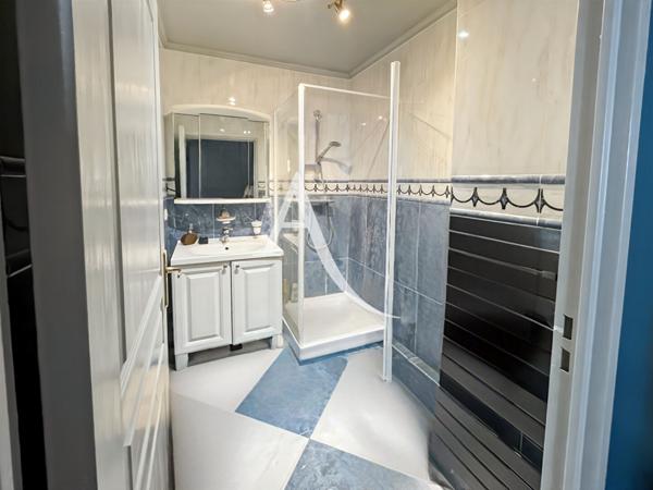 Appartement Cannes grand 4 pièces résidence sécurisée avec piscine