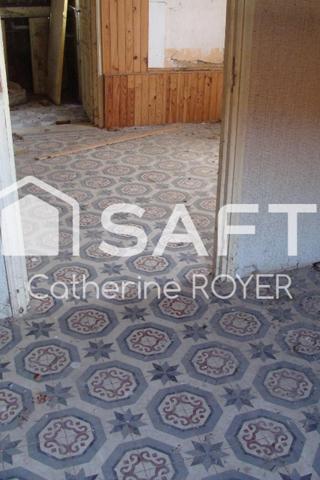 Maison à rénover avec belles dépendances