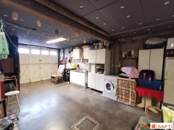 Pavillon quatre chambres avec jardin et garage