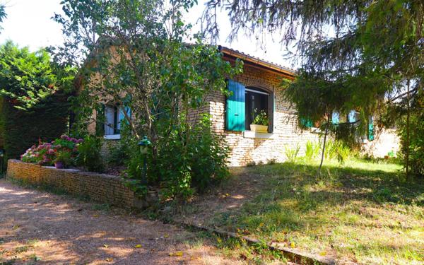 Maison à vendre    3 pièces •  Annoisin-Chatelans
