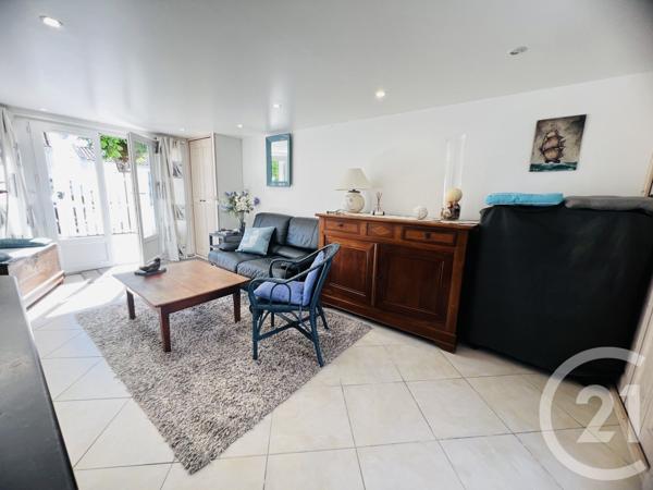 Maison à vendre  4 pièces - 85,70 m 2   FOURAS  - 17