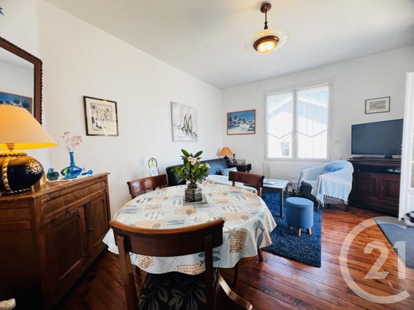 Maison à vendre  4 pièces - 85,70 m 2   FOURAS  - 17