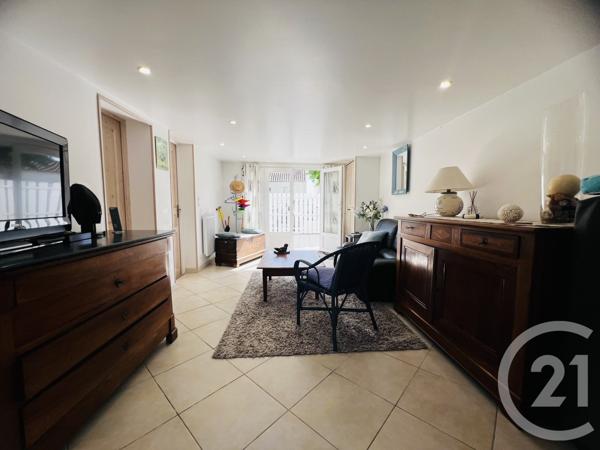 Maison à vendre  4 pièces - 85,70 m 2   FOURAS  - 17