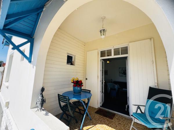 Maison à vendre  4 pièces - 85,70 m 2   FOURAS  - 17