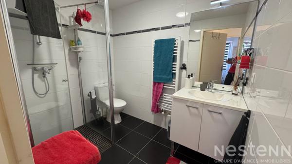 QUIBERON - Appartement en rez-de-jardin de 74 m² avec 3 chambres et stationnement