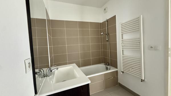 Appartement T3 de 63 m² avec grande terrasse